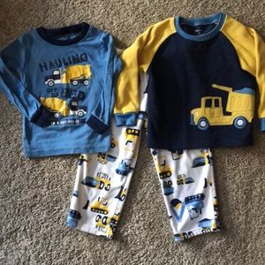 Carters 3 piece pajama set. Size 3t